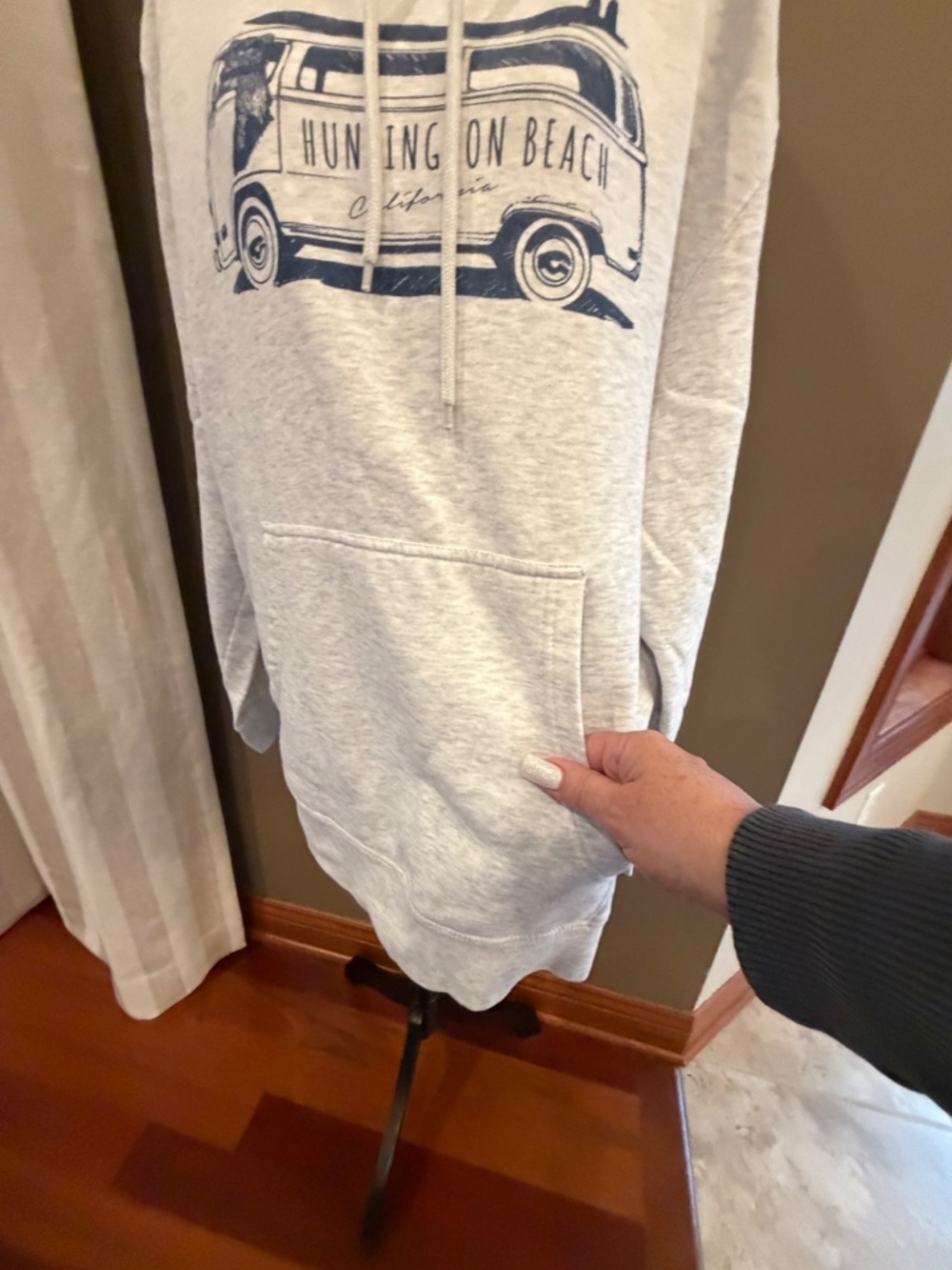 Huntington Beach Gray Pullover Hoodie Bear in Volkswagen Graphic, Size XL - Picture 6 of 13